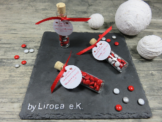 Gastgeschenke Liroca Tischkarten Hochzeit Taufe Kommunion fertige Moderne mal anders Geburtstag günstige.JPG bn