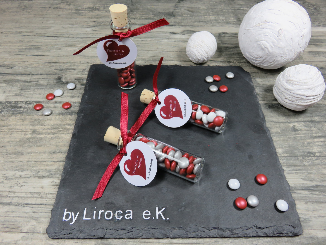 Gastgeschenke Liroca Tischkarten Hochzeit Taufe Kommunion fertige Moderne mal anders Geburtstag günstige.JPG bn